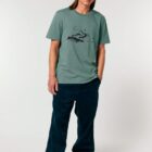 Tshirt homme manche courte en coton biologique couleur vert jade avec le dessin d'une montagne et inscrit silence de sérigraphie noir.